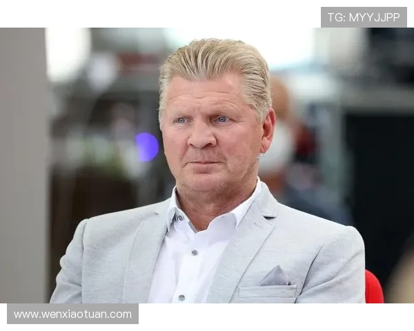 埃芬博格称与孔帕尼续约是拜仁成功之举将助力球员续约